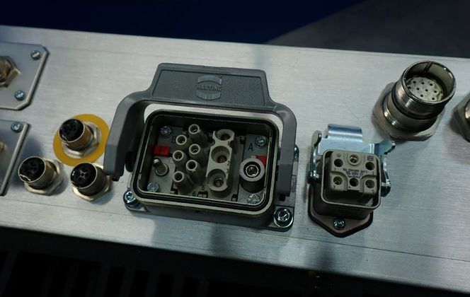 SEW-Eurodrive #PHC21A-A075M1-E31A-00, Movipro Drive & Application Controller, 7.5 kW, 380-500 VAC Input/Output - Image 6