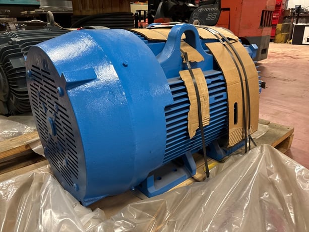 200 HP 3600 RPM Baldor-Reliance, Frame 447TSC, TEFC, 575 Volts, New surplus - Image 2
