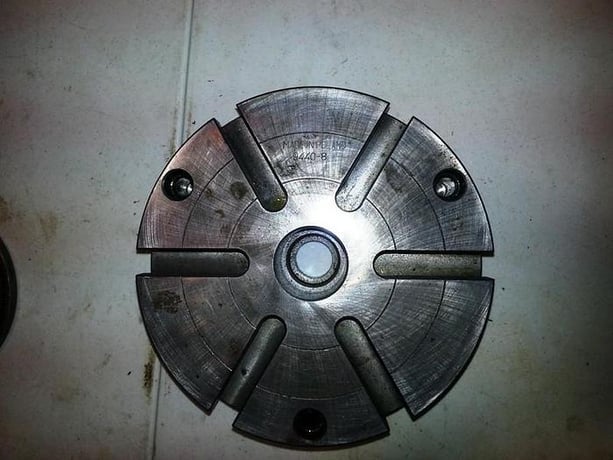 8" Face plate, 8" plate diameter, 3-bolt type, 1" hole thru, 6 T-slots - Image 2