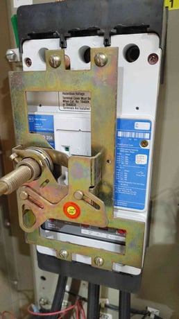 400 Amp. Trane #CVSF0199, Motor Control, 460 Volts, 3PH, KD35K 250A Breaker, 3 120A CH Contactors (3 - Image 8