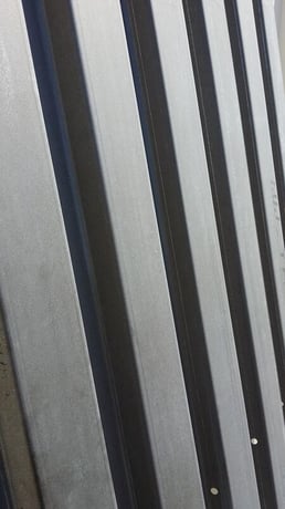 Medalith #YCL-2080, 24" x 8' metal barrier fen, b-deck roofing sheets & siding - Image 4