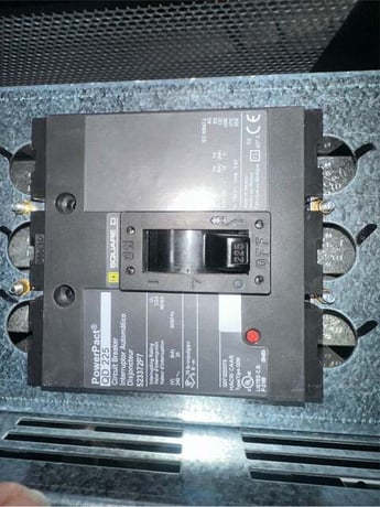 720 Amp, APC Schneider, FDC4414GB228275, Power Distribution, 208 Volts (3 available) - Image 2
