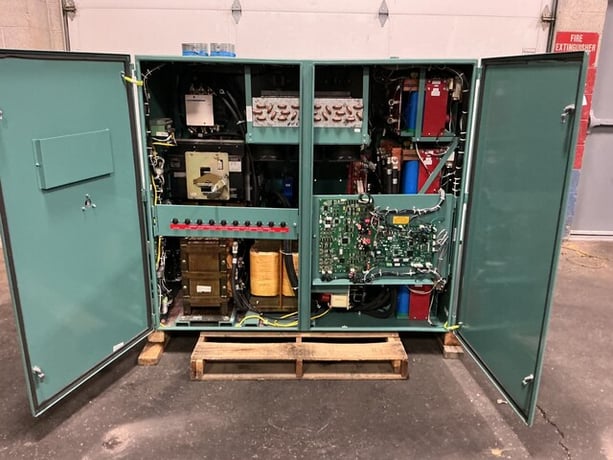 1049 HP York, TM-1100-KB12F-46D, Optispeed variable speed drive, 460 Volts - Image 10