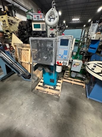 No. CF-208 Yeou-Hevy, spirng winder, with Moyor digital read out, wire dereeler - Image 2