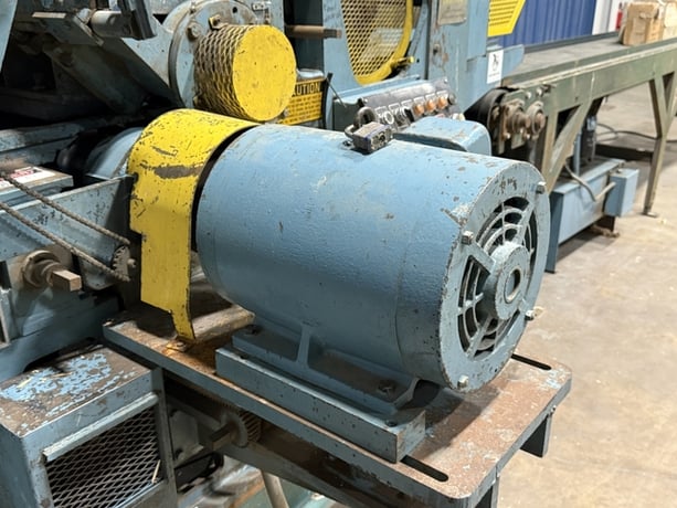 18" x 6" Newman #S-282-18, Double-Sided Planer, 40/25 HP, 3600 RPM, 40-150 FPM, variable speed - Image 9