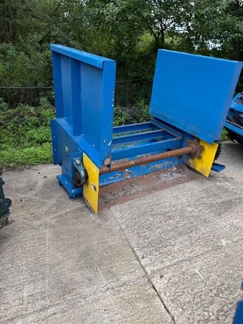 BaleWuff #4560HB, baler, 30" H x 60" W x 48" D bale, 45" x 56" chamber opening, 30 or 50 HP - Image 3