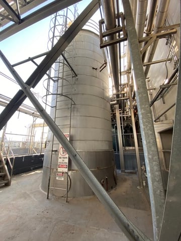 10000 gallon Stainless steel vertical silo tank, 9.5'dia. x 21' straight side - Image 5