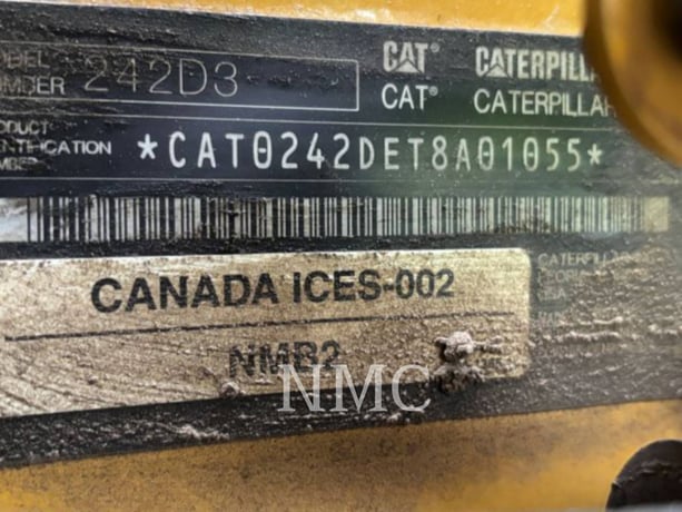 Cat 242D3, Skid Steer Loader, 39 hours, S/N: T8A01055, 2024 - Image 6