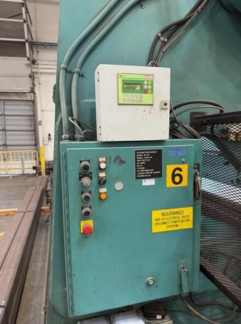 90 Ton, Wysong, mechanical pres brake, 12' overall, 126" between housing, 3" stroke, 12" die space, 4" adj. - Image 3
