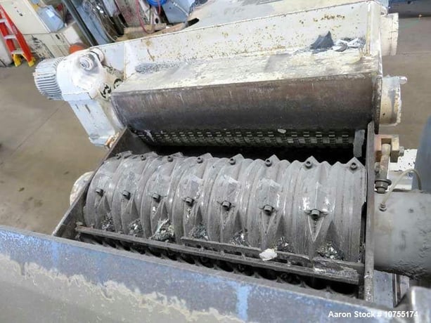 Retech #VH34/75, Horizontal Shredder, 75 HP, 5" x 34" infeed, 16" diameter rotor, 390 RPM, Vibratory - Image 2