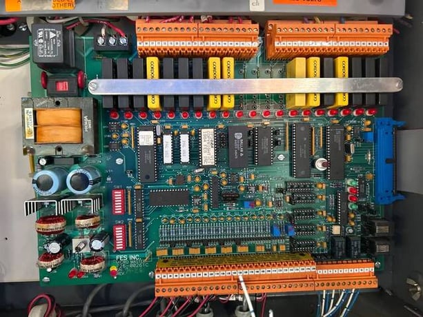 FES #Micro Master, Screw Compressor Micro Control Panel, 120 Volts, 1PH, 1994 - Image 9