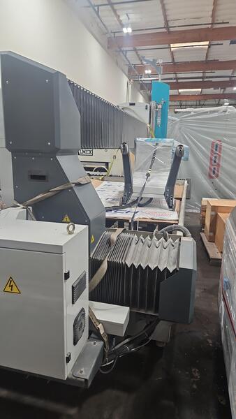 Flow #Mach-3-3020B, CNC waterjet, 100 HP, 94000 psi, CF900 hopper, 2018 - Image 4