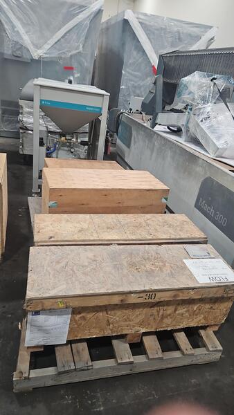 Flow #Mach-3-3020B, CNC waterjet, 100 HP, 94000 psi, CF900 hopper, 2018 - Image 5
