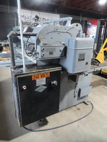 10 gauge x 6' Cincinnati #1006R, Power Squaring Shear, 75" Blade, 7 Hold Downs, 7.5 HP, 22-11 amps, 230/460 - Image 9