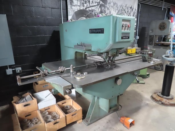 30 Ton, Strippit-Houdaille #30/30, Punch Machine, Single Station, 72" x 48" Table, 0.031"-3.5" hole capacity - Image 3