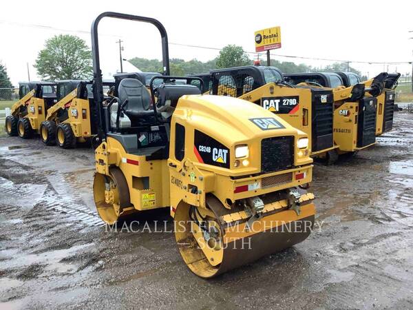Caterpillar CB24B, Twin Drum Roller, 1050 hours, S/N: 2X401536, 2018 - Image 2