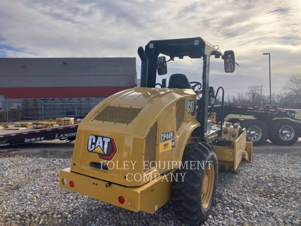 Caterpillar CP44B, Compactor, 311 hours, S/N: GNB00378, 2023 - Image 3