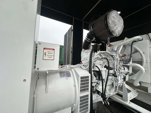 250 KW Blue Star Power Systems #JD250-02, diesel generator set, 120/208 Volts, 422 HP @ 1800 RPM, John Deere - Image 5