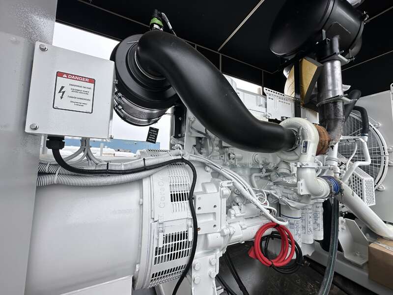 350 KW Blue Star Power Systems #VD350-01, diesel generator set, 120/208 Volts, 537 HP @ 1800 RPM, Volvo Penta - Image 5