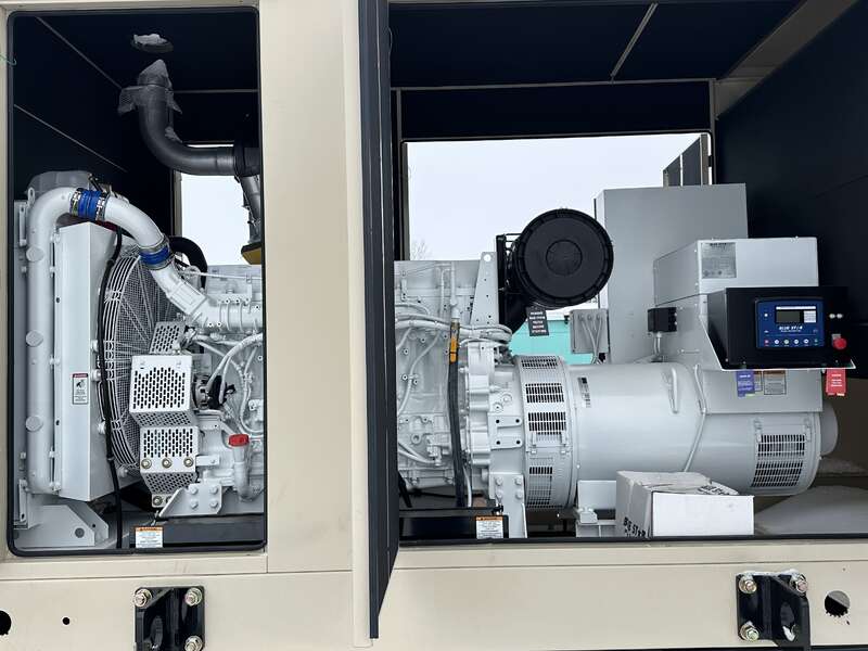 350 KW Blue Star Power Systems #VD350-01, diesel generator set, 120/208 Volts, 537 HP @ 1800 RPM, Volvo Penta - Image 6