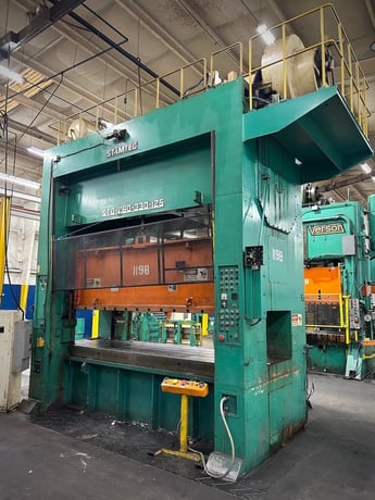 286 Ton, Stamtec #STD-260-380-125, Press, 7.9" stroke, 35.4" Shut Height, 159.6" x 49.2" tbl, 25 SPM, 141.7" - Image 4