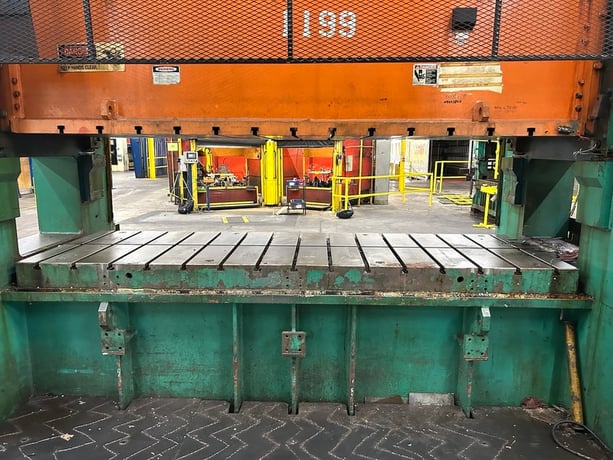 286 Ton, Stamtec #STD-260-380-125, Press, 7.9" stroke, 35.4" Shut Height, 159.6" x 49.2" tbl, 25 SPM, 141.7" - Image 10