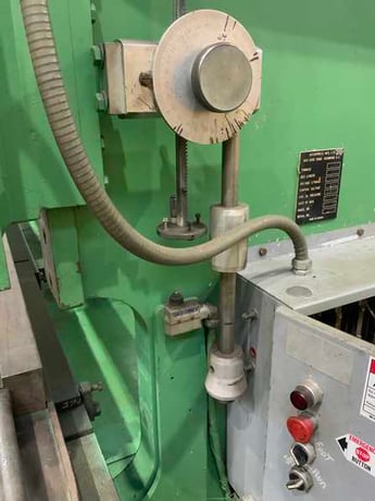 250 Ton, Accurpress #725012, hydraulic press brake, 12' overall, 126" between housing, 8" stroke, 10" throat - Image 3