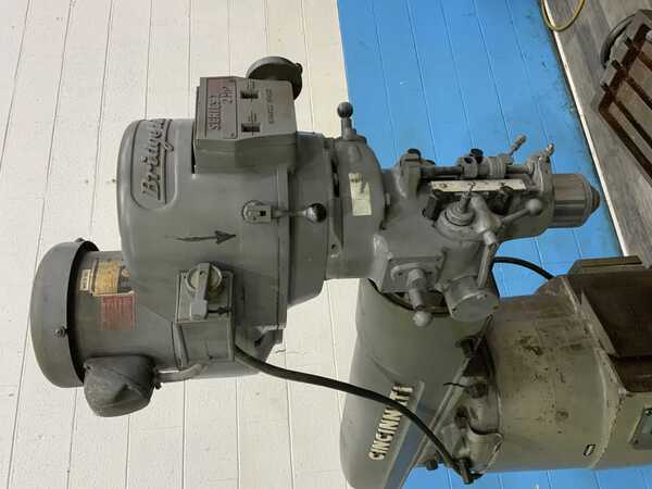 Bridgeport, vertical mill head with Cincinnati mill base, 10" x42" table, 2 HP, quick change taper in spindle - Image 3