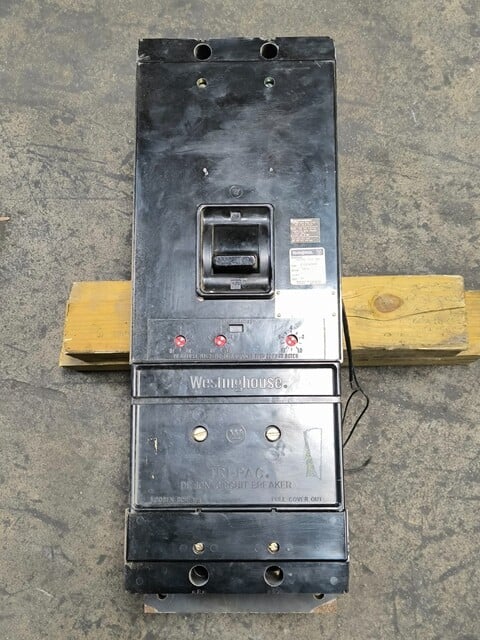 600 Amp, Westinghouse AB-DE-ION, Circuit Breaker, MA3800F, 3 Pole, 120 VAC - Image 1