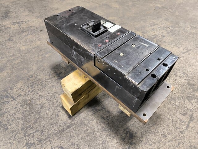 600 Amp, Westinghouse AB-DE-ION, Circuit Breaker, MA3800F, 3 Pole, 120 VAC - Image 7