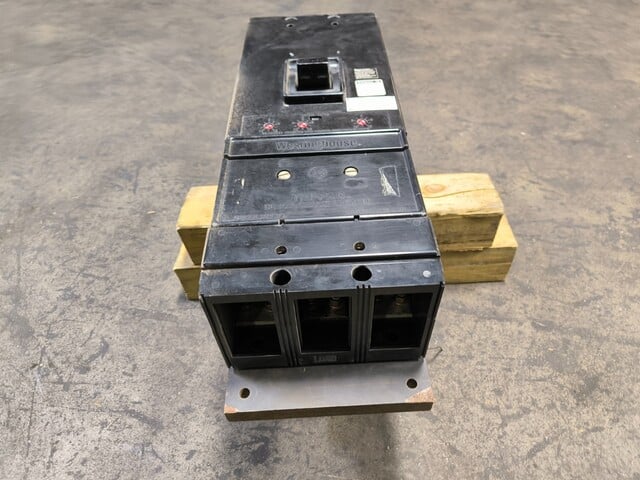 600 Amp, Westinghouse AB-DE-ION, Circuit Breaker, MA3800F, 3 Pole, 120 VAC - Image 8