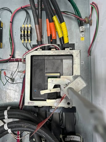 Schneider Electric, automatic transfer switch Solid State Screw Compressor Motor Starter, 400 HP, 460 Volts - Image 9