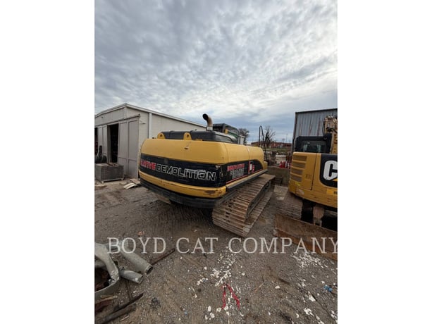 Caterpillar 330CL, Crawler Excavator, 3653 hours, S/N: DKY01131, 2003 - Image 4