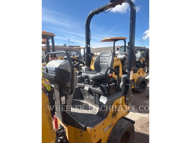 Cat CC2.7, Backhoe Loader, 837 hours, S/N: 64500106, 2021 - Image 4