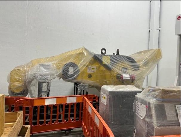 Fanuc, M-2000iA/2300, 6-Axis robot with R-30iB Control, 2300 Kg payload, 3734mm reach, new, never used, 2019 - Image 3