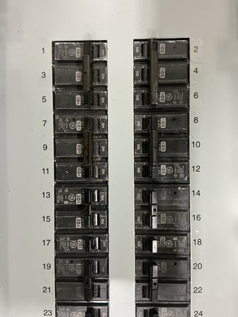 600 Amp. General Electric, AQF3426JBX Series II, panelboard, 4W, 120/208Y Volts, 3 phase - Image 6