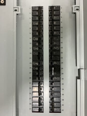 600 Amp. General Electric, AQF3426JBX Series II, panelboard, 4W, 120/208Y Volts, 3 phase - Image 7