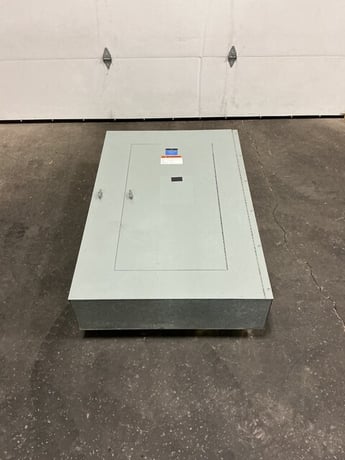 600 Amp. General Electric, CCB, panelboard, 4W, 277/480Y Volts, 3 phase - Image 2