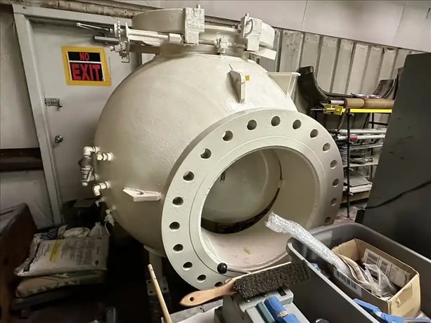 TUP Decompression Chamber, Perry Baromedical Baromedical, side lock manway, slide flange, 1973 - Image 3