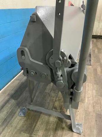 18 gauge x 12' Dreis & Krump #1218, apron brake, 2-1/4" max opening, 1" flange, 1/2" front-rear adjustment - Image 3