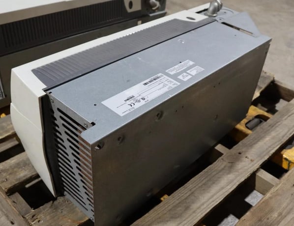 Abb ach550-uh-125a-4 ac drive 550 series 3 phase 380-480 v ac stock hp143 - Image 6