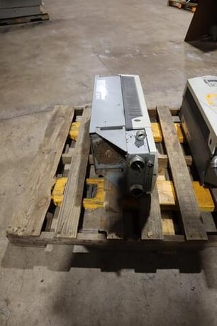 Abb ach550-uh-125a-4 ac drive 550 series 3 phase 380-480 v ac stock hp143 - Image 7