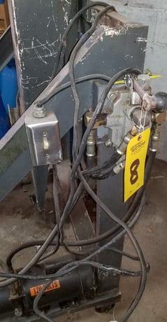 Hydraulic Bin Tipper, for 96 or 64 gallon bins, 2 HP motor, casters - Image 2