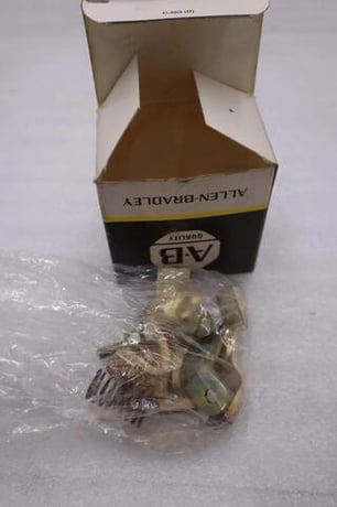 New open box Allen-Bradley allen bradley z-34040 spare parts kit stk k3983cc - Image 2