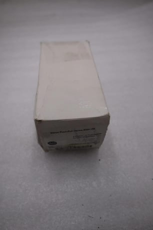 Allen-Bradley 800H-FRXTQ24RA1 Emergency Stop Pushbutton Switch STOCK H864A - Image 4