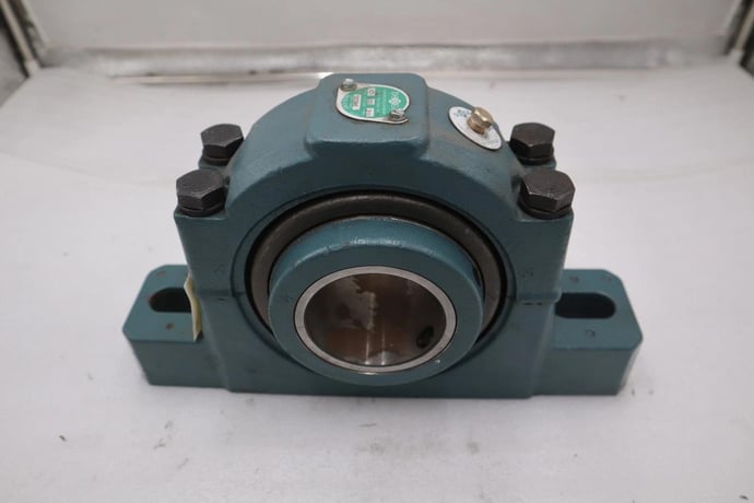 Dodge p2b-di-215r 023345 double interlock pillow block - stock cc191 - Image 1