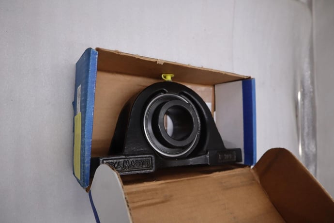 NEW OPEN BOX Sealmaster MP-31 Pillow Block Bearing Ball 1-15/16" Bore STK 5594CC - Image 1