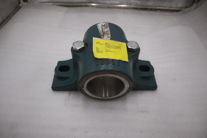 Dodge p2b-basp-307 plain bearing 2-bolt pillow block housing - stock cc-43 - Image 1