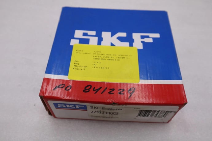 NEW SKF 22313 EK/C3 SPHERICAL ROLLER BEARING 65x140x48mm STOCK 1555CC - Image 1