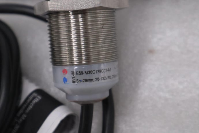 NEW OPEN BOX Eaton E59-M30C129C02-A1 iProx Programmable Proximity Sensor -5632CC - Image 2